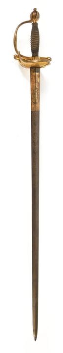 BELLE EPEE d'officier, vers 1760.
Monture à la sué