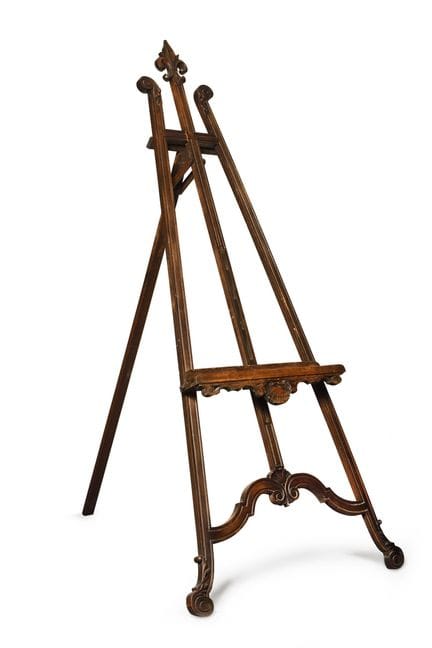 GRAND CHEVALET A FLEUR DE LYS en bois sculpté repo