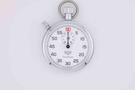 HEUER 
Chronographe Trackmate
Vers : 1970.
Boîtier
