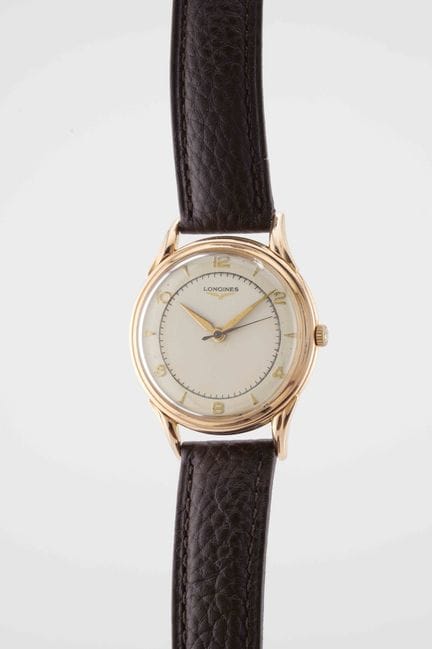 LONGINES
Vers : 1950.
Boîtier : rond en or jaune 7