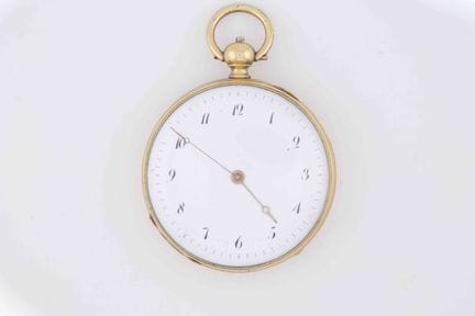 MONTRE DE GOUSSET
Vers : 1820.
Boîtier : rond en v