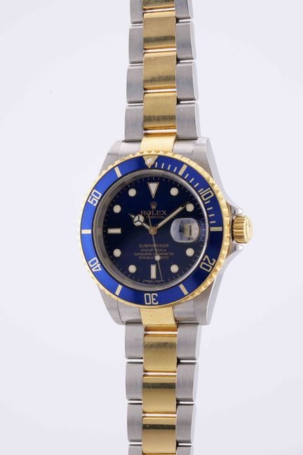 ROLEX
Submariner "Ayrton Senna"
Réf : 16613
Vers :