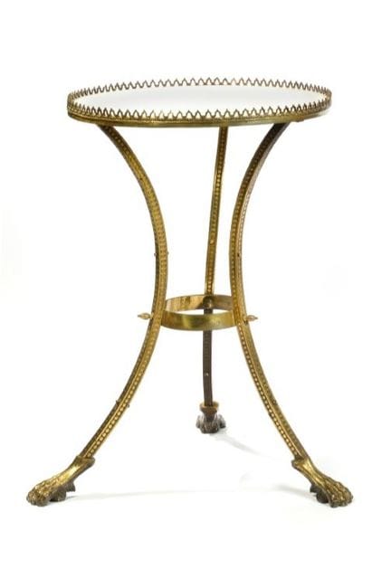 MESITITA NEOCLÁSICA 
De forma circular, de bronce 