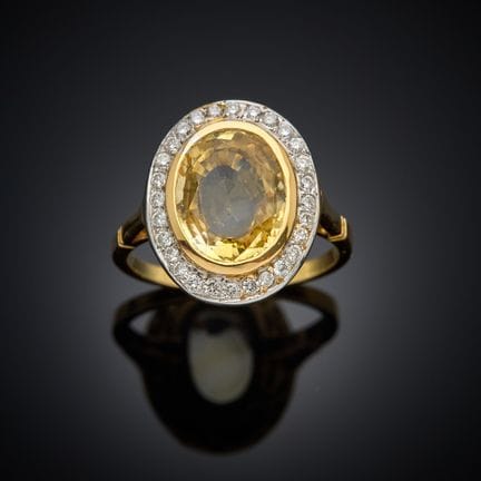 Bague en or jaune 750 millièmes, sertie d'un saphi