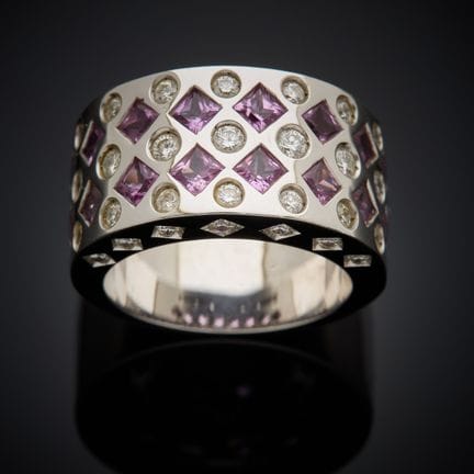 Bague bandeau en or gris 750 millièmes, à motif de