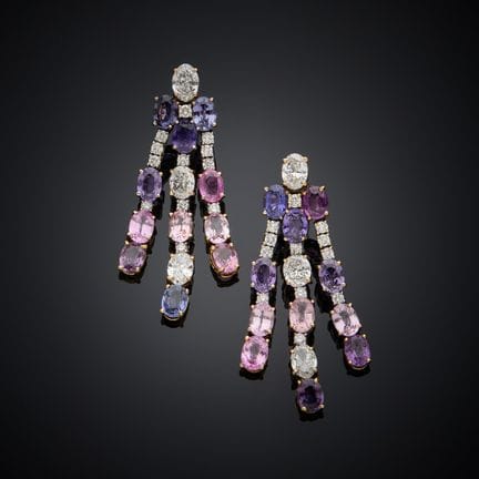 Paire de pendants d'oreille en or gris et jaune 75