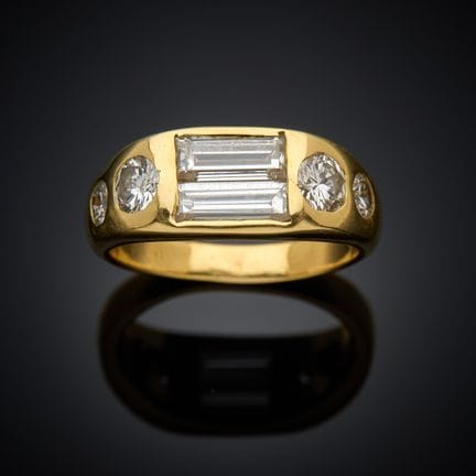 Bague en or jaune 750 millièmes, sertie de deux di