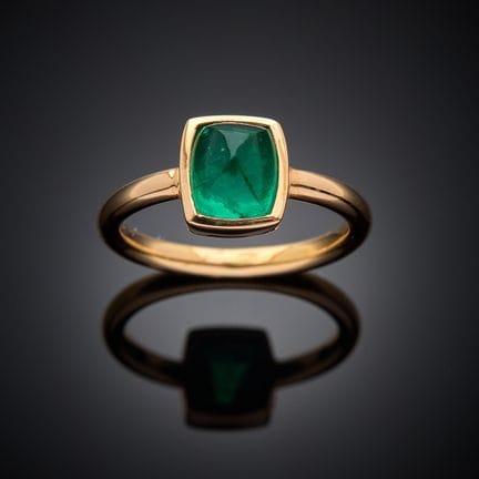 Bague en or rose 750 millièmes, sertie d'une émera