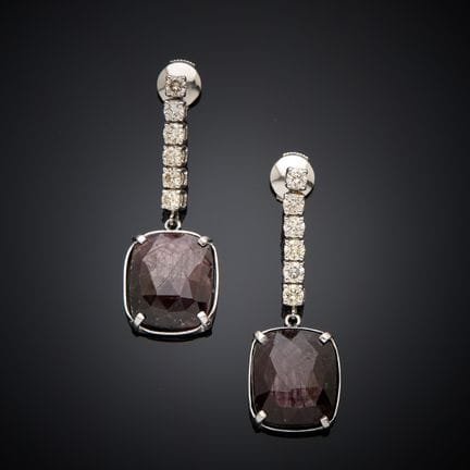 Paire de pendants d'oreille en or gris 750 millièm