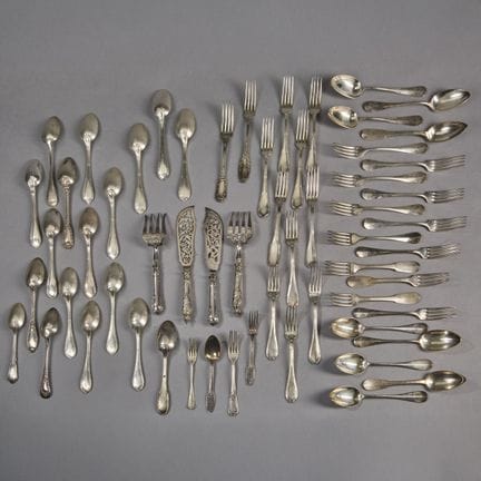 Various pieces of 950-th silver cutlery, including