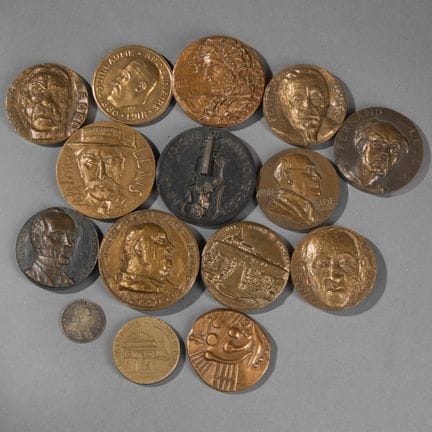 PARIS MINT, Miscellaneous.
Set of fifteen medals i