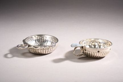 Two 950-thousandths silver wine tasters (chocs):
-