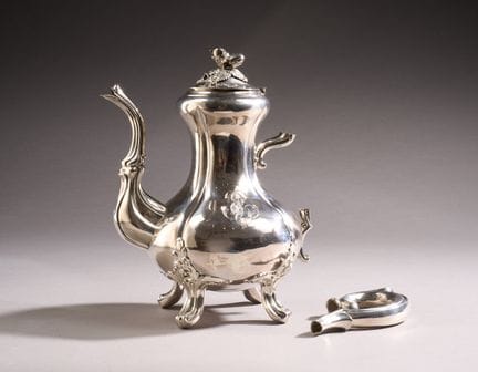 950-thousandths silver baluster teapot, the body m