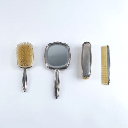 Toiletry set, 800-th silver setting, filigree bord