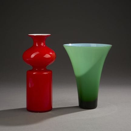 Per LÜTKEN (1916–1998) for HOLMEGAARD.
Red-tinted 