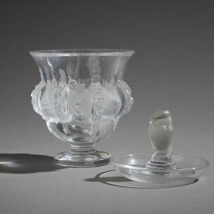 LALIQUE France.
Clear and frosted cast crystal vas