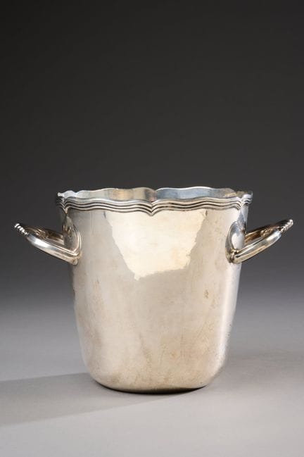800-thousandths silver cooling bucket, with a scal