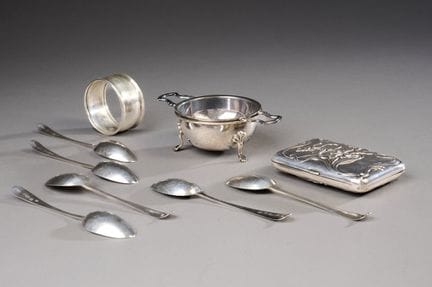 Set of 800-thousandths English silver (traces of o