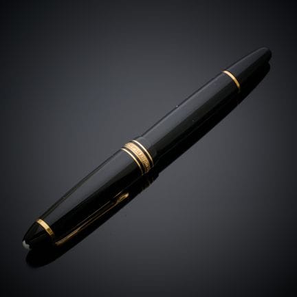 MONTBLANC „Meisterstück, Nr. 146“.
Füllfederhalter
