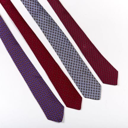 HERMÈS.
Set of three silk ties consisting of:
- on