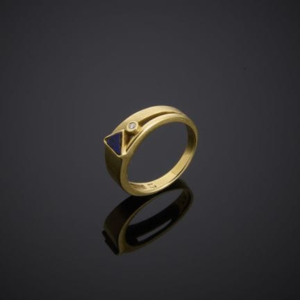 Bague en or jaune 585 millièmes, sertie d’un diama