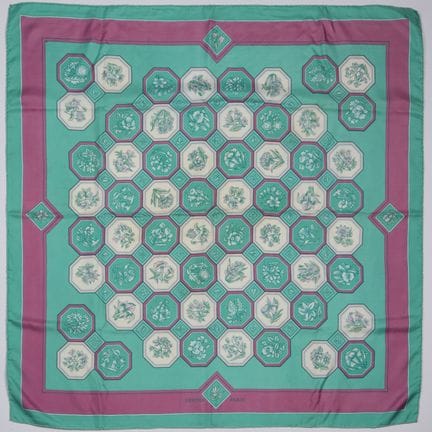 HERMÈS "Carrelages".
Square silk twill rug in shad