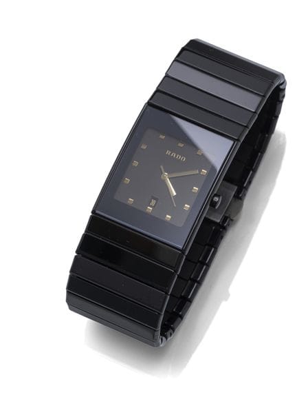 RADO 男士腕表
瑞士，2009年

陶瓷表壳和表带。石英机芯。附原装表盒及发票。曾佩戴过，需更换