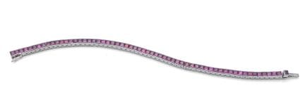 Rubin Armband
L. 18 cm / B. 3,7 mm

750/000 Weißgo