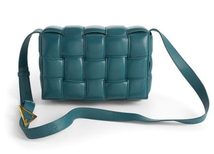 Bottega Veneta
18 x 26 x 8 cm, Riemenlänge 95-120 