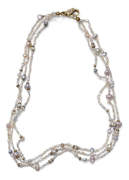 Collar de perlas pequeño
Longitud: 41 cm

Oro amar