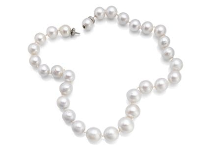 Collar de perlas cultivadas del Pacífico Sur
Longi