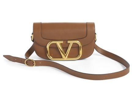 Valentino
B. 26 cm x H. 16 cm x T. 7 cm

Valentino