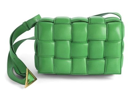 Bottega Veneta
18 x 26 x 8 cm, Riemenlänge 95-120 
