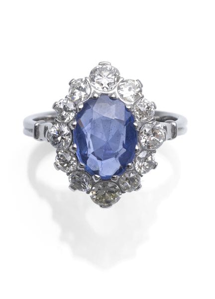 Bague avec saphir taille brillant
RM 56

Or jaune 