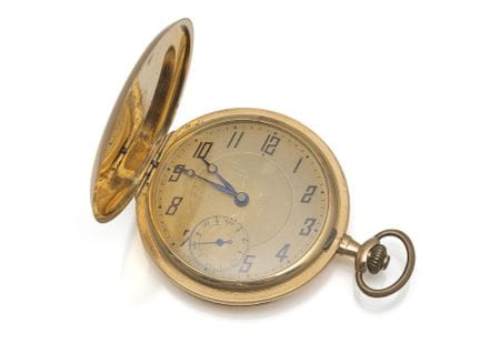 Herrentaschenuhr
Schweiz, um 1920/30

D. 5 cm

Dre