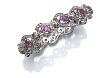 Rubin Diamant Armband
L. 17,5 cm / B. 0,7 cm

333/