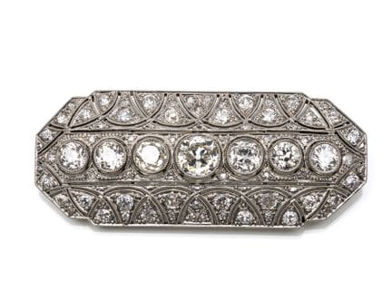 Prächtige Art-Déco Brillantbrosche
Um 1930

2,3 x 