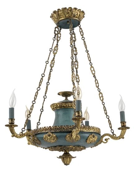 Lustre de style classique
vers 1820, probablement 