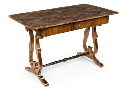 Table de salon de style Biedermeier
Autriche, vers