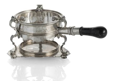 Réchaud en argent
Augsbourg, 1735/36

H. 11,5 cm

