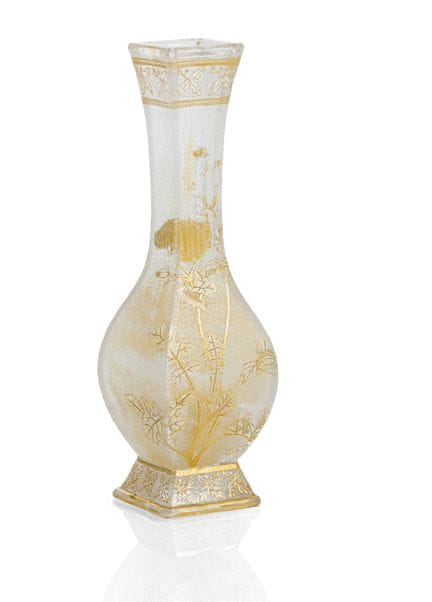 饰有“Chardons”蓟花纹的方形花瓶
法国，巴卡拉水晶厂（Cristalleries de Ba