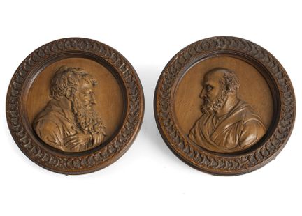Paire de reliefs représentant des hommes barbus (d