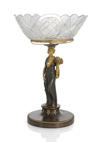 Coupe « Empire »
XIXe siècle

H. 44 / D. 29 cm

So