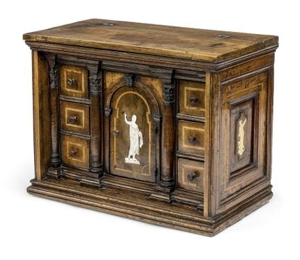 Cabinet de table
Italie, XVIIIe siècle

42 x 57,3 