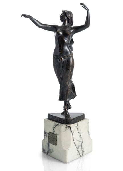 Morin, Georges
Berlin 1874 - 1950

H. 37/47 cm

Sa