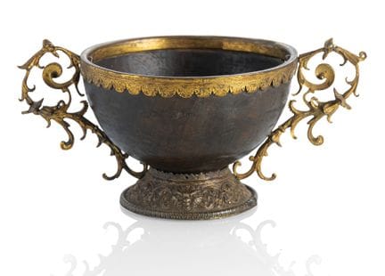 Coque de noix de coco
XVIIe siècle

L. 16,2 cm

Mo