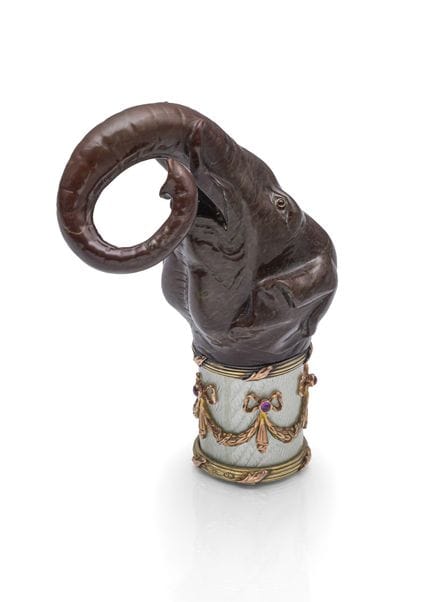 Poignée décorative rare en forme de tête d'éléphan