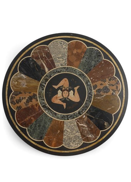 Plaque en pietra dura représentant la Trinacria
It