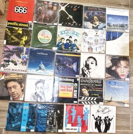Lote de veintitrés discos o álbumes de «vinilo» de