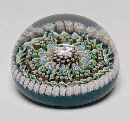 Sulfuro de vidrio fundido decorado con caramelos e